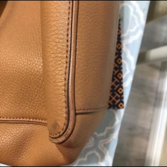 Tory Burch purse - Picture 3 of 10